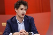 自学六爻人工智能实验室Mistral将推出其首款推理模型，挑战 OpenAI