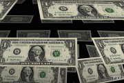 自学六爻特朗普关税风暴拖累美元！五大关键信号预示全球经济格局巨变